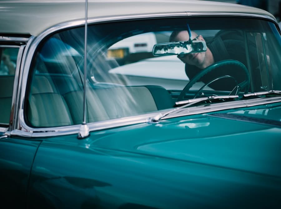 Photo automotive glass repair